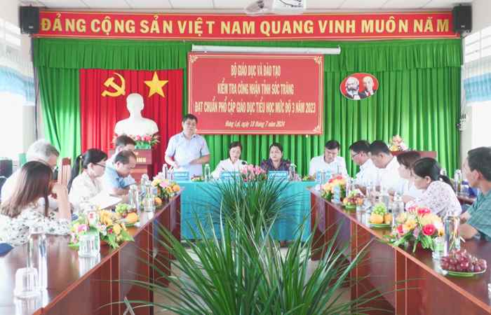 Thạnh Trị: Bộ Giáo dục và Đào tạo kiểm tra công tác phổ cập giáo dục Tiểu học mức độ 3
